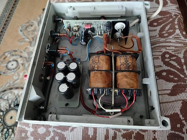 Продам Болгарский блок питания 12v 3A. С защитой по току