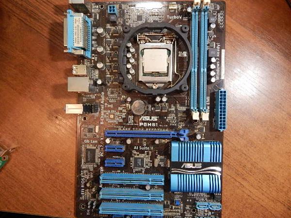 Продам Материнская плата ASUS P8H61 2.0Х16
