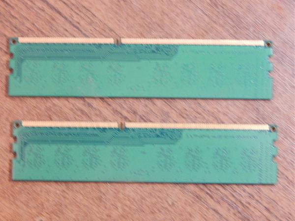 Продам Планки оперативной памяти DDR3 2GB 1333 мгц (2 шт)