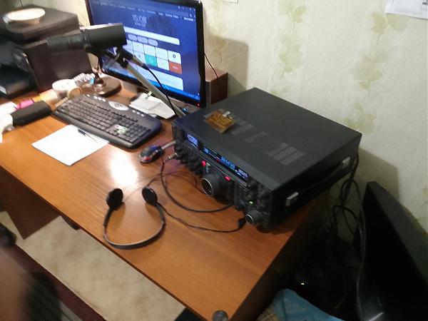 Продам Трансивер FT-2000. Выпуск 2007г