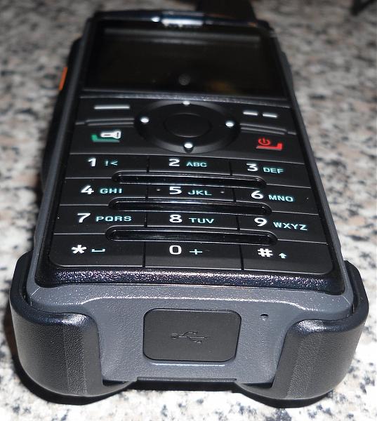 Продам Hytera PNC380