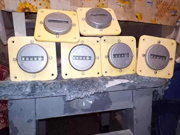 Продам Счётчики часов наработки 228ЧП и 228ЧП-110