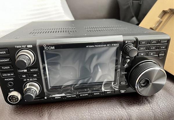 Продам Трансивер icom ic 7300