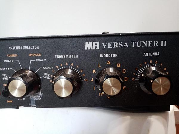 Продам Антенный тюнер MFJ-941E