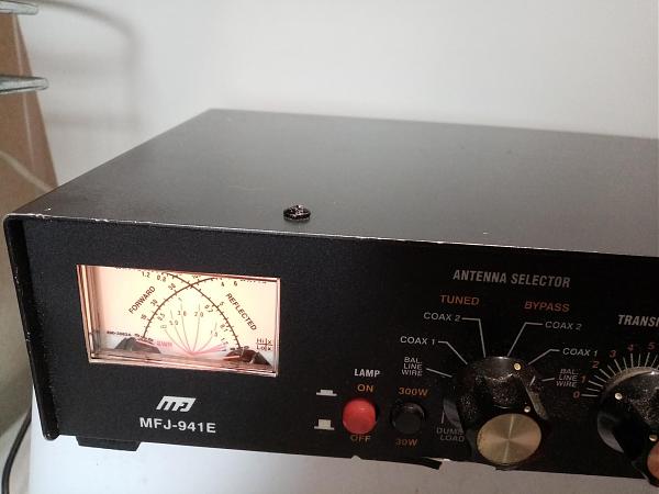 Продам Антенный тюнер MFJ-941E