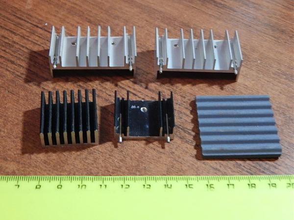 Продам Радиаторы охлаждения транзисторов (5 шт)(6)