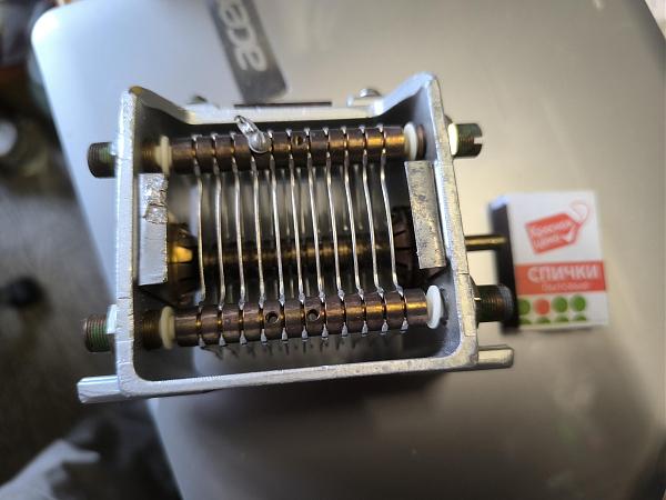 Продам Конденсатор для усилителя мощности