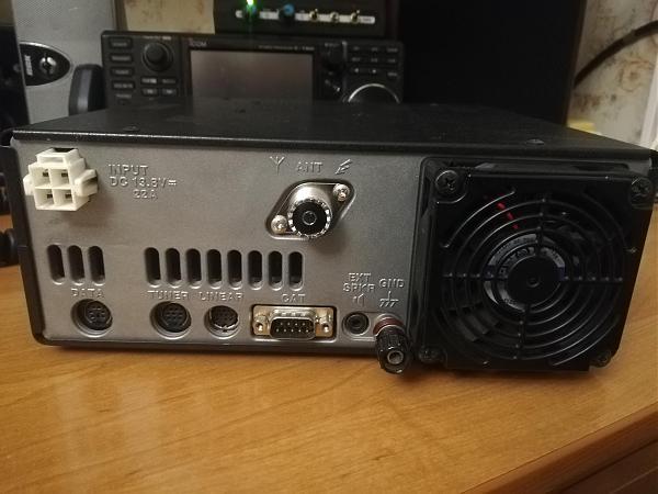 Продам Кв трансивер Yaesu FT-450D