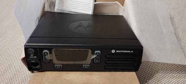 Продам Motorola dm-1400