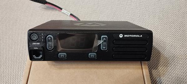 Продам Motorola dm-1400