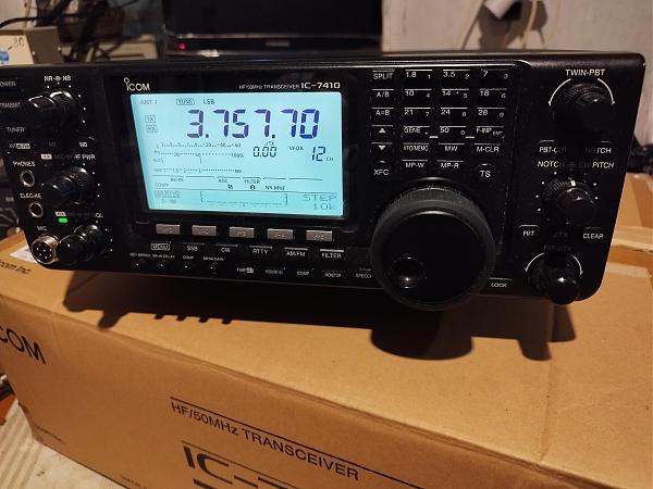 Продам Кв трансивер ICOM-7410