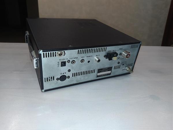 Продам Радиоприемник Eaysu FRG100