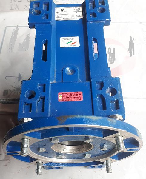 Продам Червячный редуктор UMI110G M4 1/80 STM Bologna
