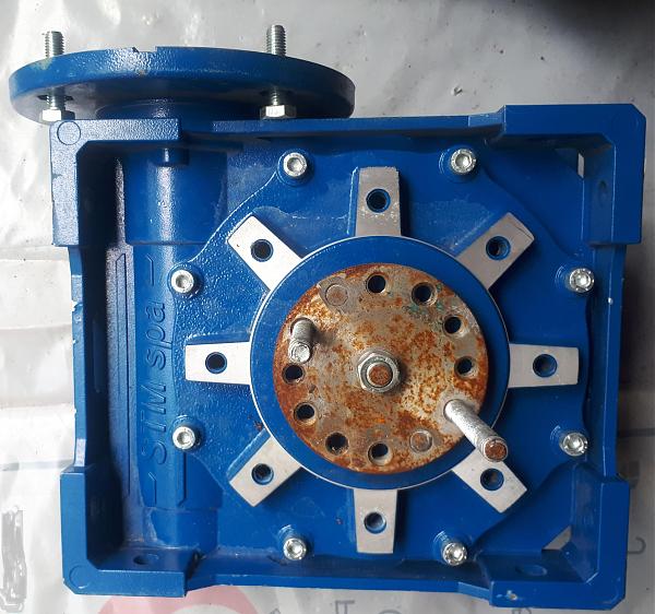 Продам Червячный редуктор UMI110G M4 1/80 STM Bologna