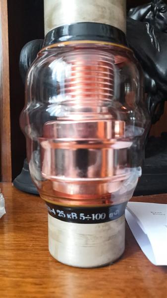 Продам Вакуумные конденсаторы 5-100 пФ, 5-250 пФ