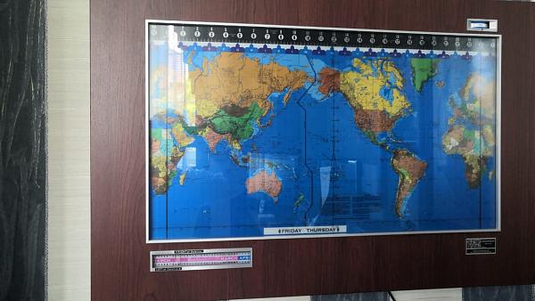 Продам Мировые настенные часы Geochron Boardroom Hickory