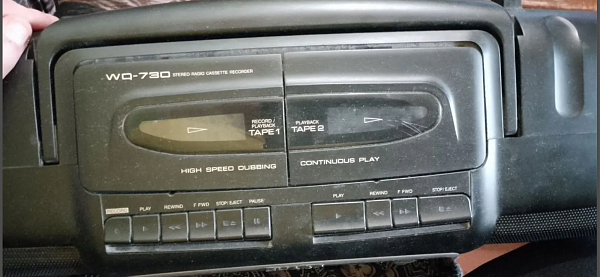 Продам Магнитофон Sharp Япония с кассетами