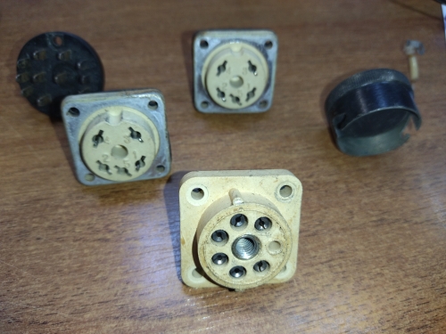 Продам разъемы гарнитур