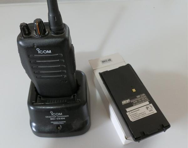 Продам Icom IC-F11