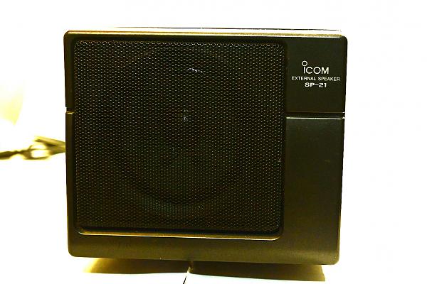 Продам Icom SP-21