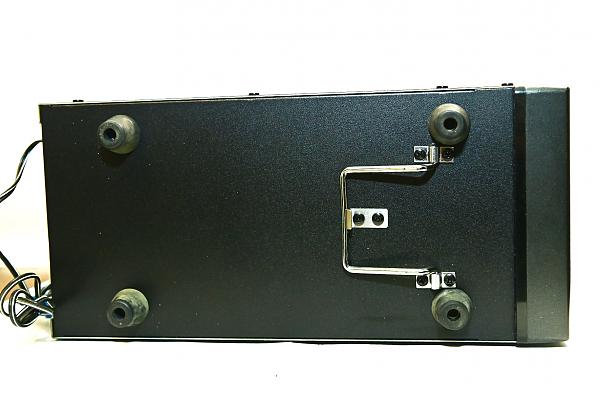 Продам Icom SP-21