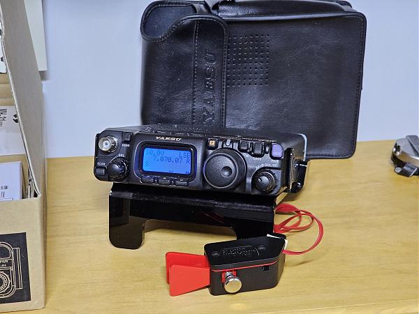 Продам Yaesu FT-818ND
