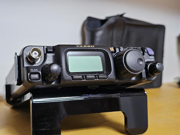 Продам Yaesu FT-818ND