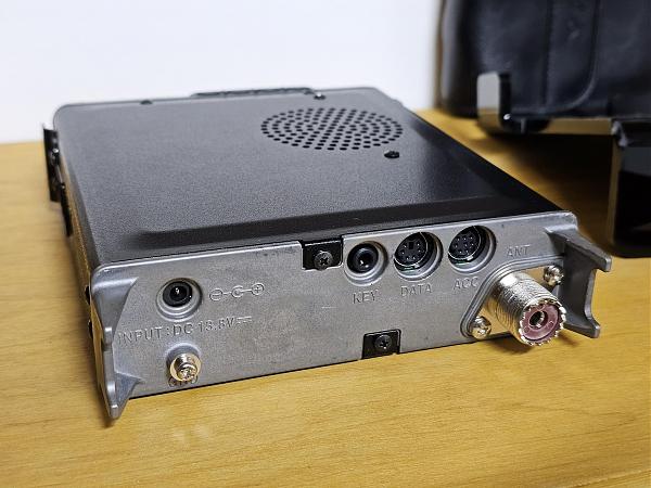 Продам Yaesu FT-818ND