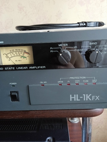 Продам КВ усилитель HL-1KFX