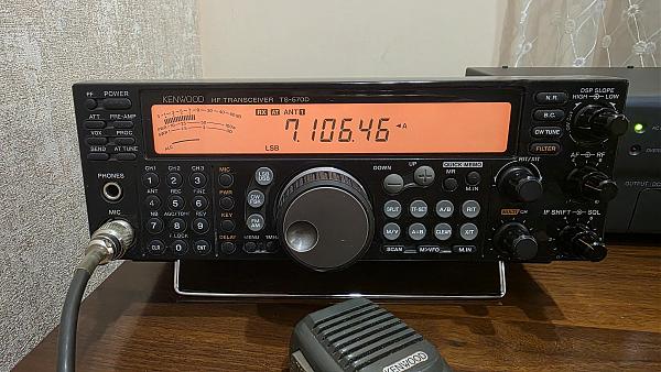 Продам Kenwood TS-570D