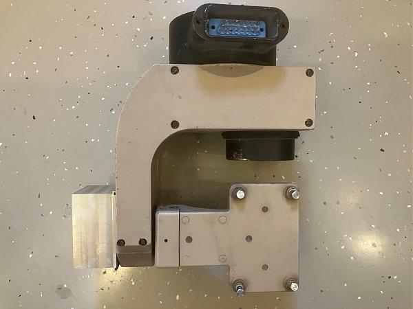 Продам Механизм поворотный по азимуту и элевации