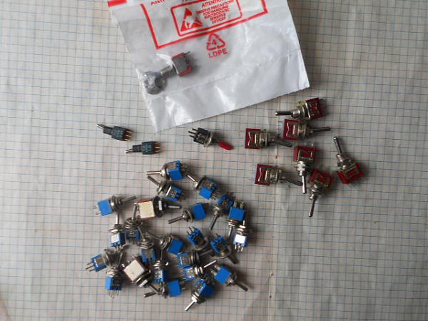 Продам переключатели новые и демонтаж ъ