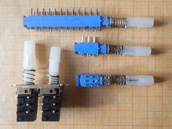 Продам переключатели новые и демонтаж ъ