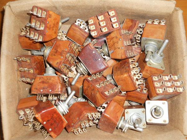 Продам переключатели новые и демонтаж ъ