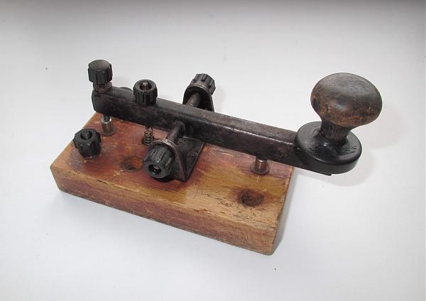 Продам телеграфный ключ