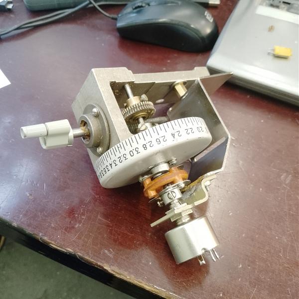 Продам верньер с потенциометром