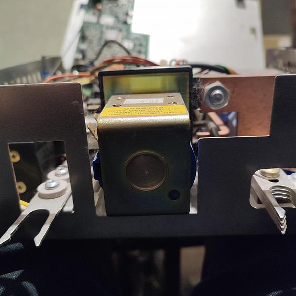 Продам предохранительный блок для батареи 200А, U18-29 v