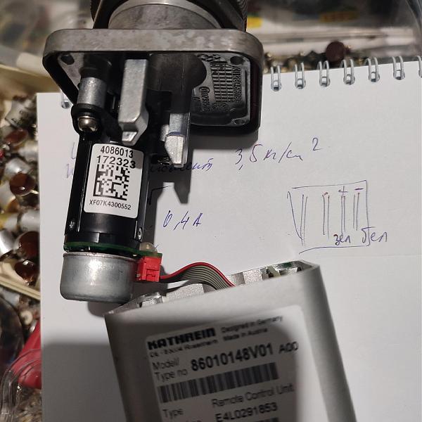 Продам блок управления поворотом антенны, двигатель с ре