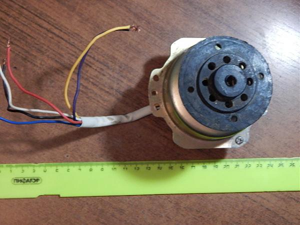 Продам Электро мотор,с муфтой