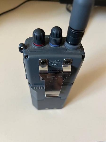 Продам Icom IC-2iE