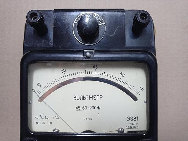Продам Вольтметр Э-381