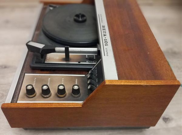 Продам Проигрыватель ВЕГА-101 стерео