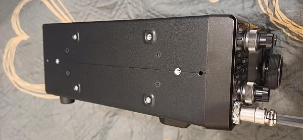 Продам Icom 7300