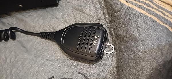 Продам Icom 7300