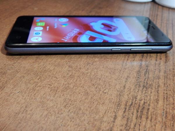 Продам Телефон сотовый BQ-5058