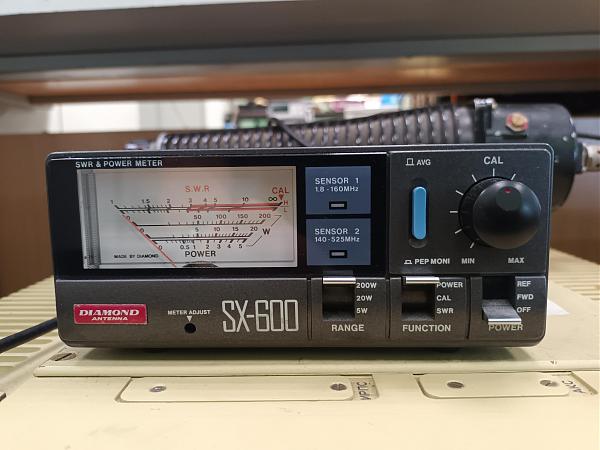 Продам Измеритель КСВ и мощности Diamond SX-600