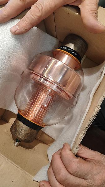 Продам Вакуумный переменный конденсатор