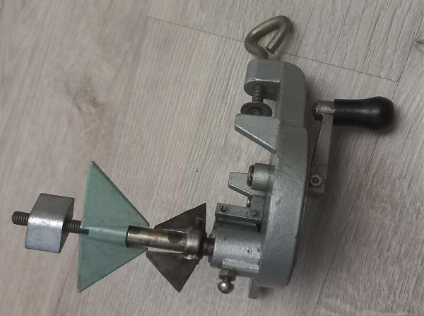 Продам Ручной намоточный станочек