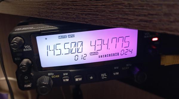 Продам Alinco-DR735T