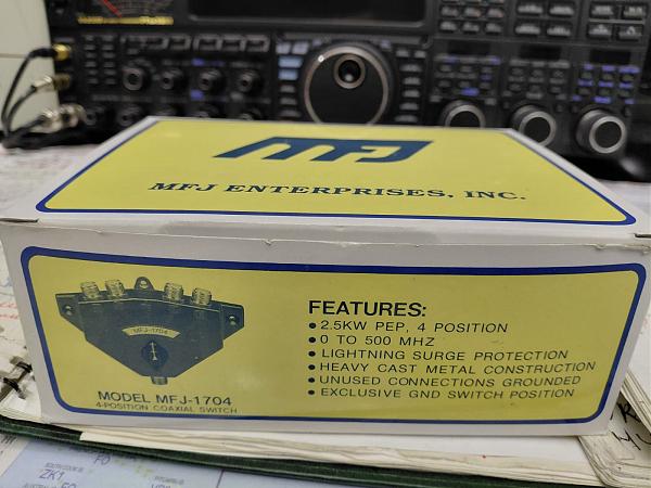 Продам Антенный коммутатор MFJ-1704, новый